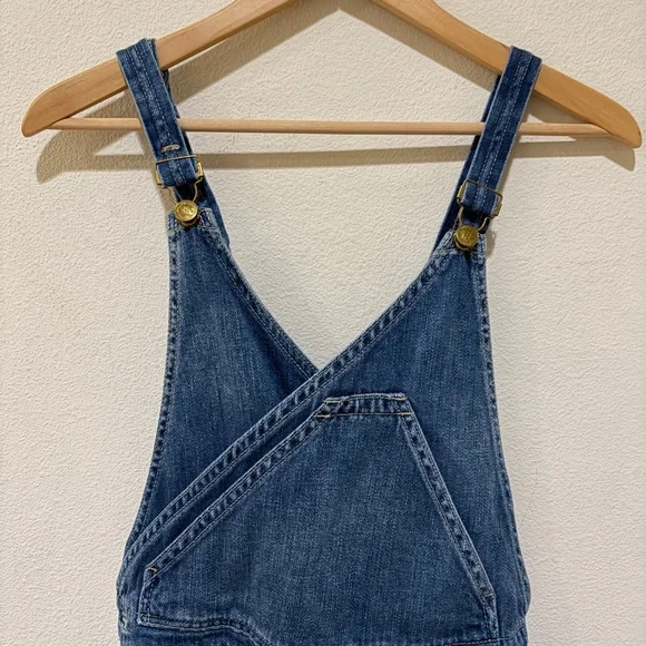 Free People V Neck Cross Back Relaxed Denim Overalls Adjustable Straps Size 27 - Picture 3 of 4
